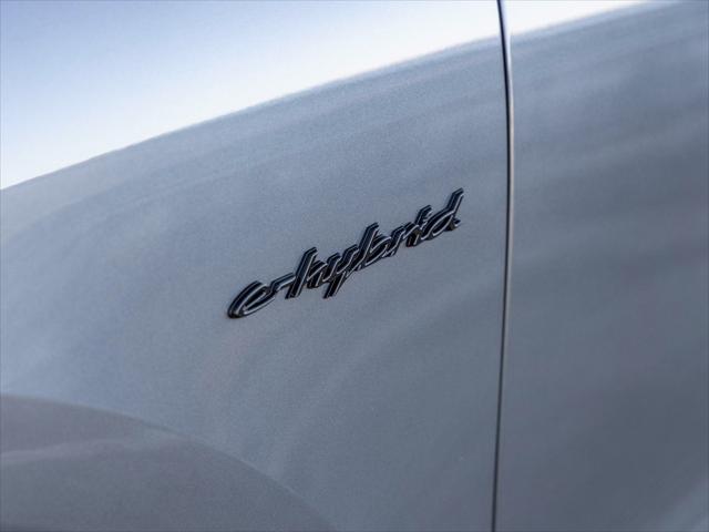 2026 Porsche Cayenne E-Hybrid Unknown