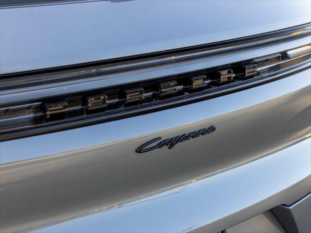 2026 Porsche Cayenne E-Hybrid Unknown