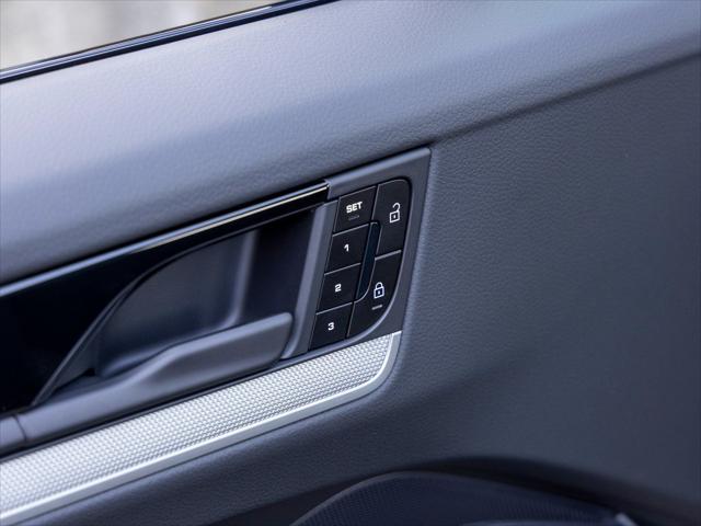 2026 Porsche Cayenne E-Hybrid Unknown