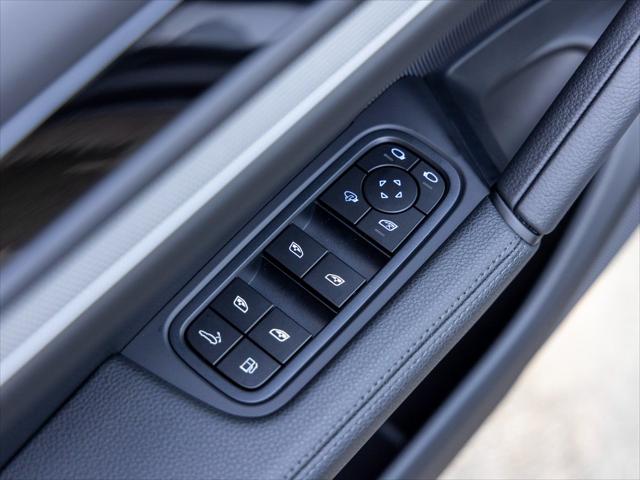 2026 Porsche Cayenne E-Hybrid Unknown