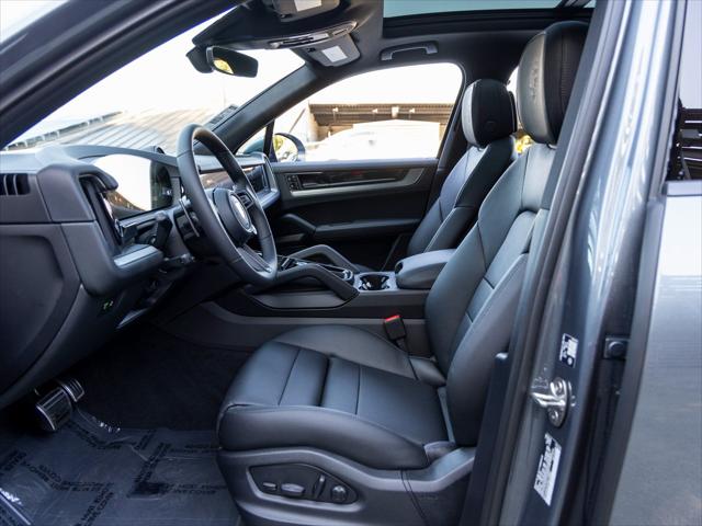 2026 Porsche Cayenne E-Hybrid Unknown