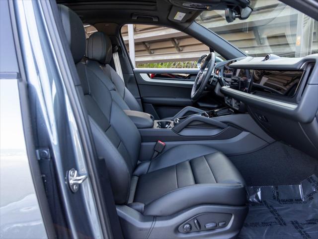 2026 Porsche Cayenne E-Hybrid Unknown