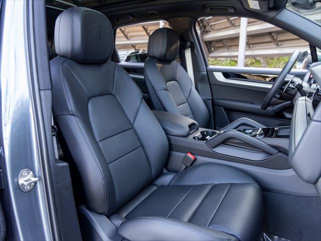 2026 Porsche Cayenne E-Hybrid Unknown