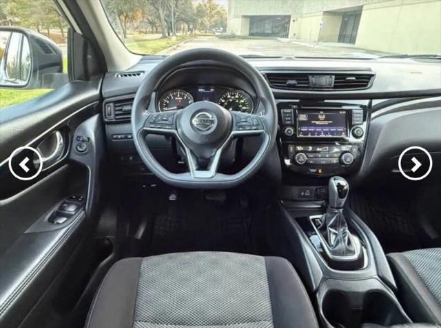 2020 Nissan Rogue Sport SV FWD Xtronic CVT