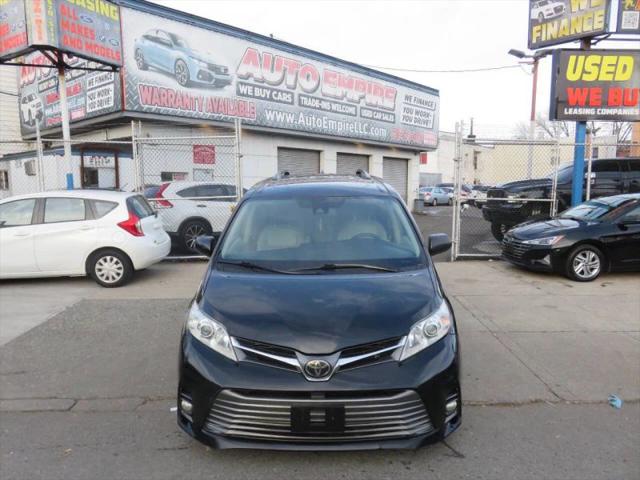 2019 Toyota Sienna XLE 8 Passenger