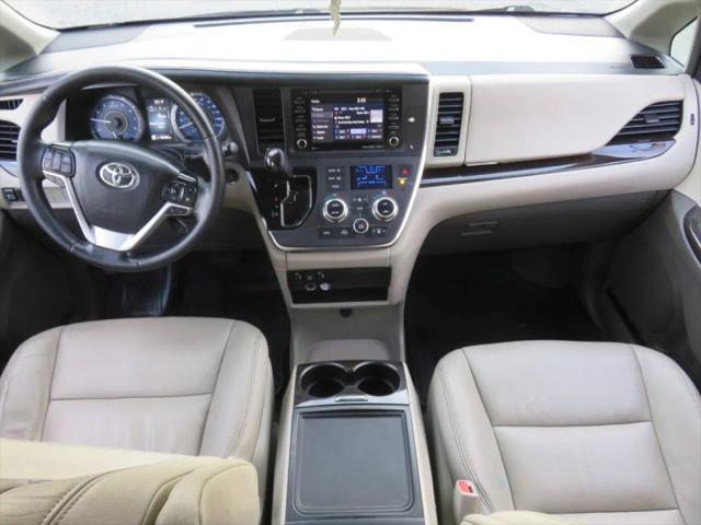2019 Toyota Sienna XLE 8 Passenger