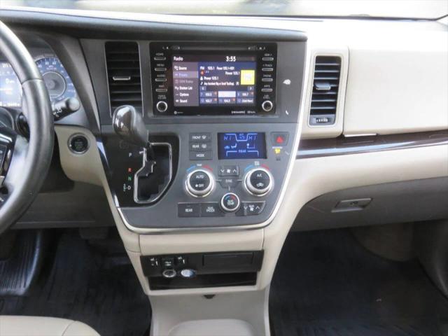 2019 Toyota Sienna XLE 8 Passenger