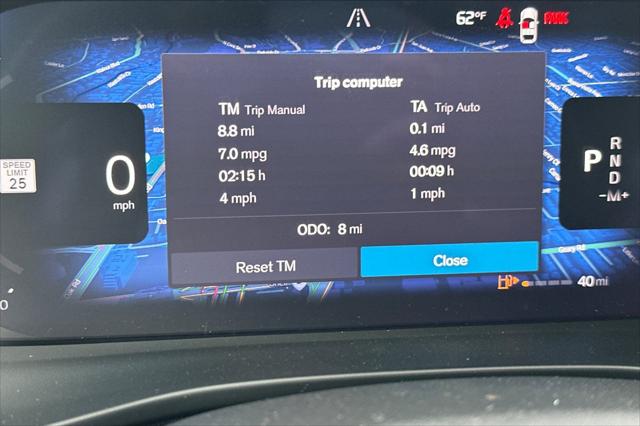 2026 Volvo XC40 Ultra, B5 AWD Gas (mild hybrid), Dark