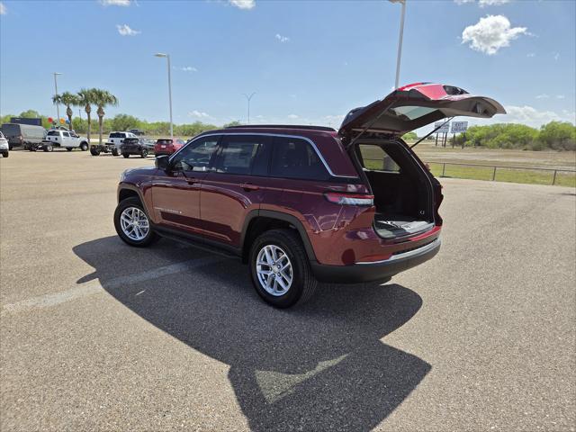 2026 Jeep Grand Cherokee Laredo 4x4