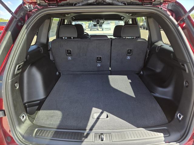 2026 Jeep Grand Cherokee Laredo 4x4
