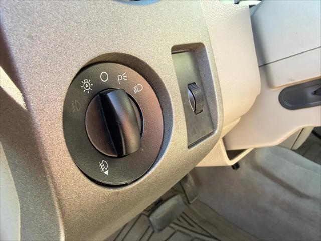 2008 Ford F-250 4WD SuperCab 142"" Lariat