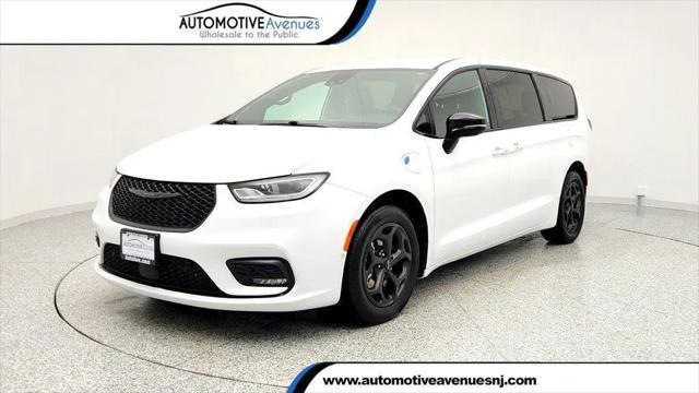 2024 Chrysler Pacifica Hybrid S Appearance Pkg for sale in Washington Township, NJ