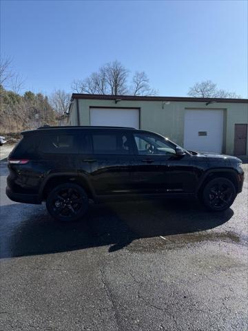 2022 Jeep Grand Cherokee L Altitude 4x4
