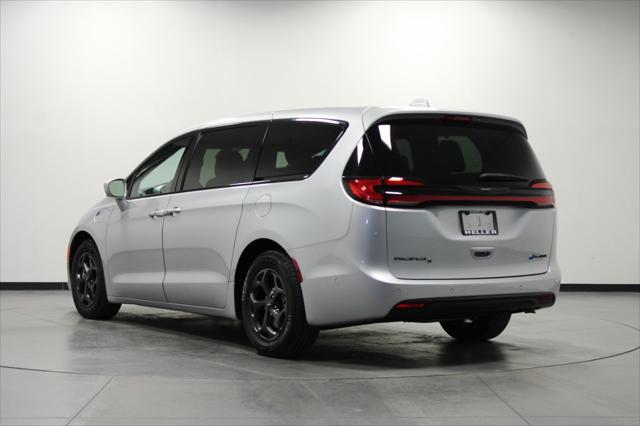 2022 Chrysler Pacifica Hybrid Touring L