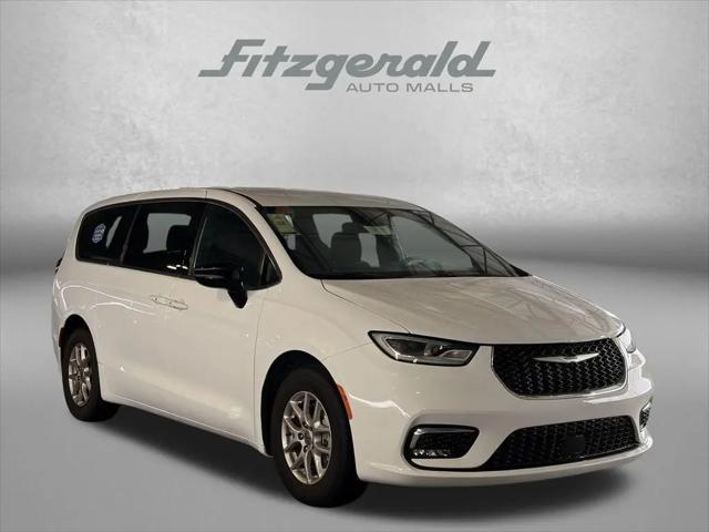 2024 Chrysler Pacifica Touring for sale in Gaithersburg, MD