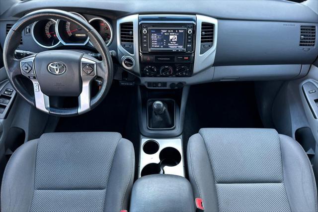 2015 Toyota Tacoma 4WD DOUBLE CAB V6 MT