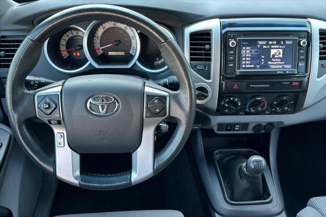 2015 Toyota Tacoma 4WD DOUBLE CAB V6 MT