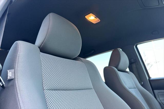 2015 Toyota Tacoma 4WD DOUBLE CAB V6 MT