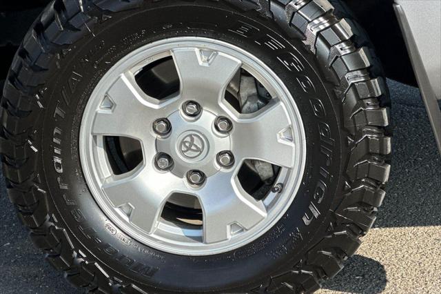 2015 Toyota Tacoma 4WD DOUBLE CAB V6 MT