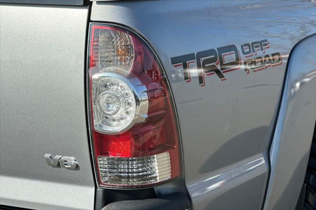 2015 Toyota Tacoma 4WD DOUBLE CAB V6 MT