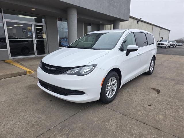 2022 Chrysler Voyager LX for sale in Arkansas City, KS