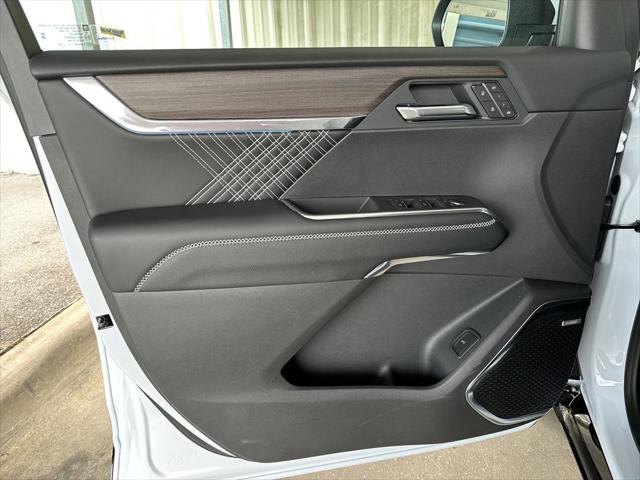 2026 GMC Acadia Denali FWD