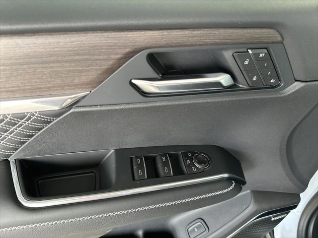 2026 GMC Acadia Denali FWD
