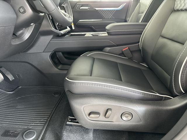 2026 GMC Acadia Denali FWD