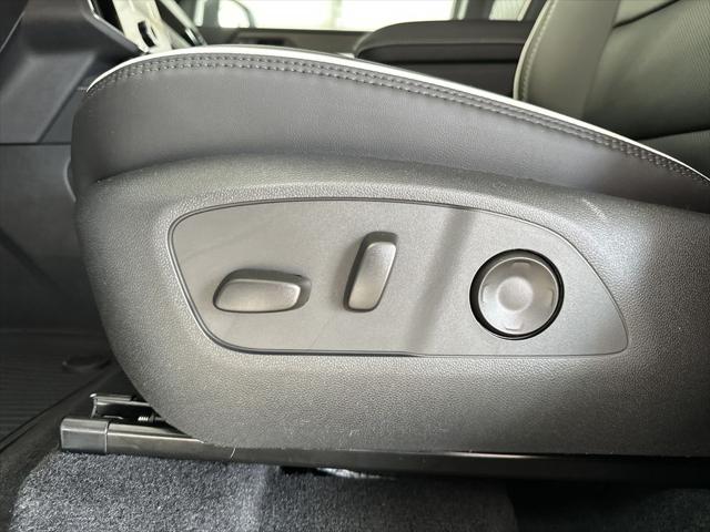 2026 GMC Acadia Denali FWD