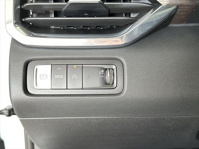 2026 GMC Acadia Denali FWD