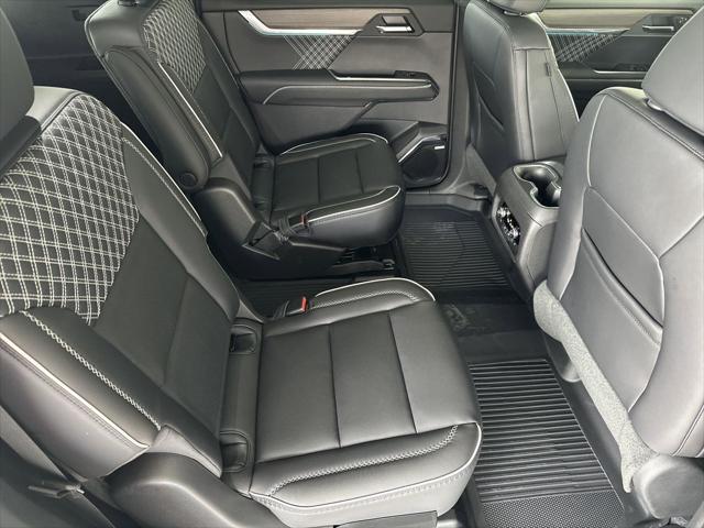 2026 GMC Acadia Denali FWD