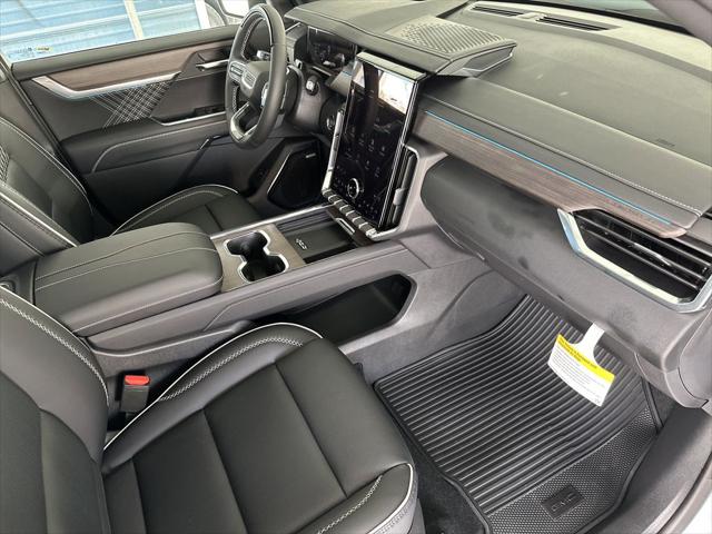 2026 GMC Acadia Denali FWD