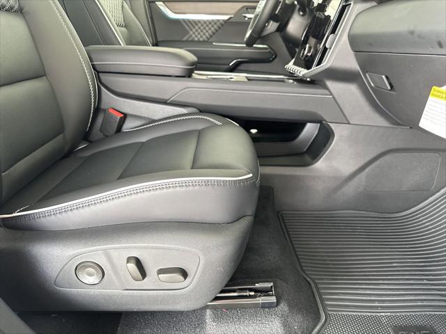 2026 GMC Acadia Denali FWD