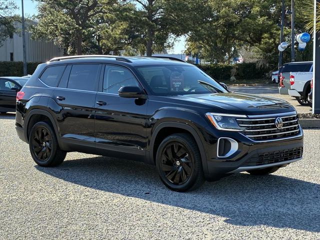 2026 Volkswagen Atlas SE with Technology