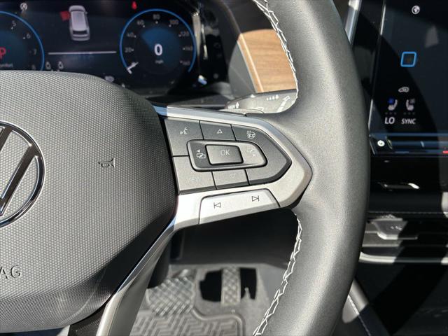 2026 Volkswagen Atlas SE with Technology