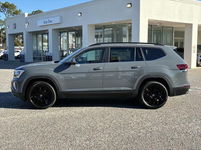 2026 Volkswagen Atlas SE with Technology