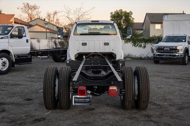 2025 Ford F-650 Base