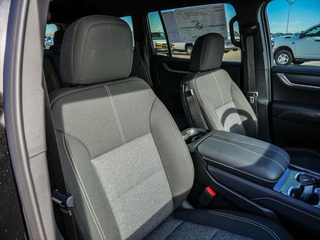 2026 GMC Acadia Elevation FWD