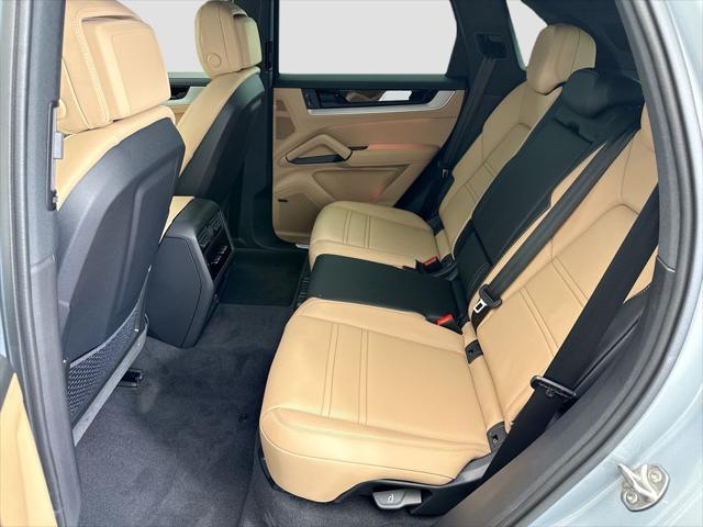 2026 Porsche Cayenne Unknown