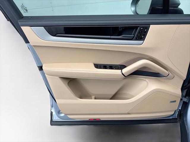 2026 Porsche Cayenne Unknown