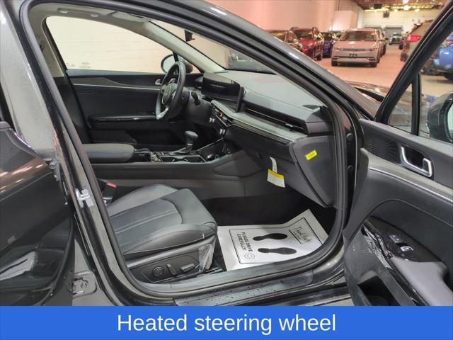 2025 Kia K5 EX