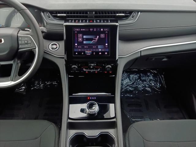 2026 Jeep Grand Cherokee Altitude 4x2