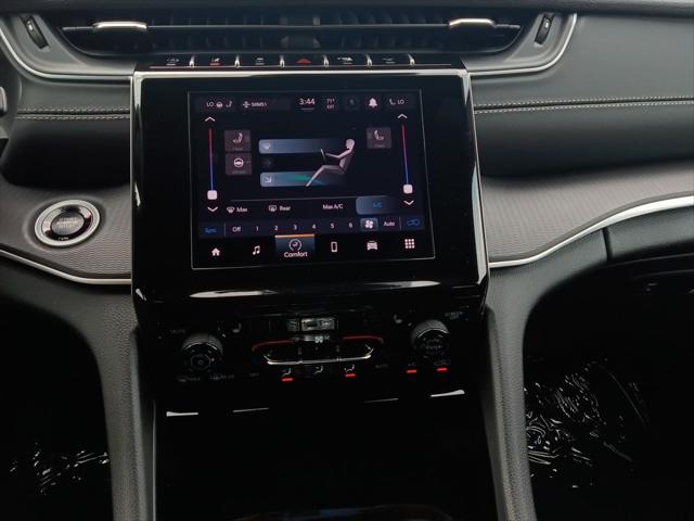 2026 Jeep Grand Cherokee Altitude 4x2
