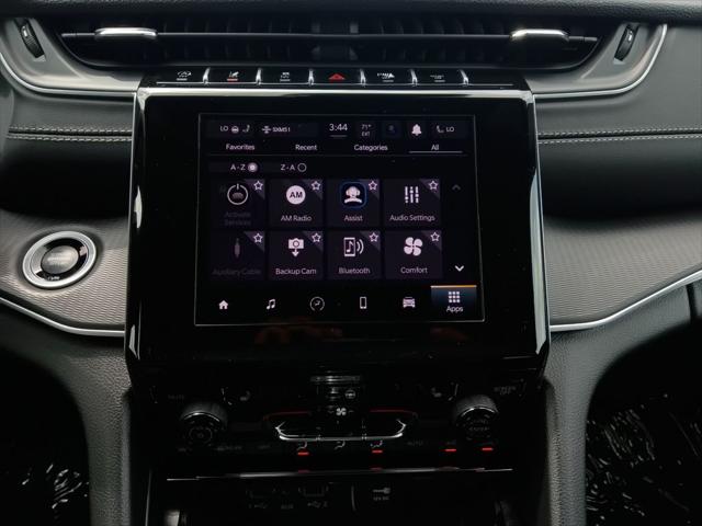 2026 Jeep Grand Cherokee Altitude 4x2