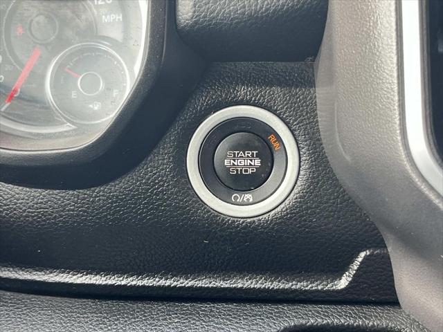 2019 Ram 1500 Big Horn/Lone Star Crew Cab 4x4 5'7" Box