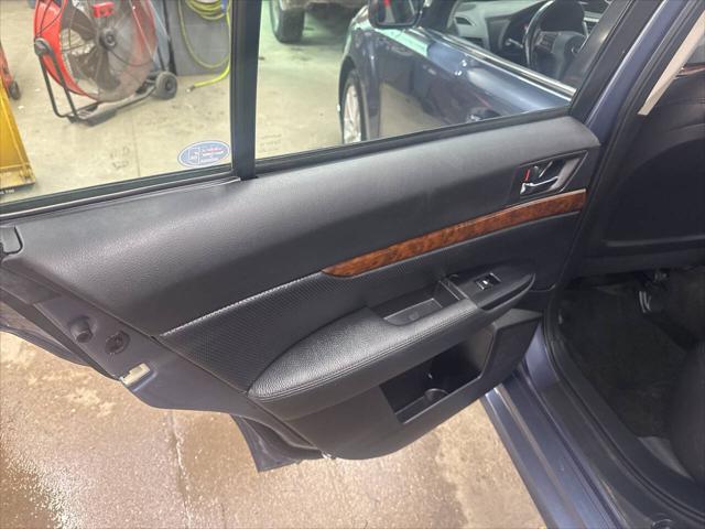 2014 Subaru Legacy 3.6R Limited