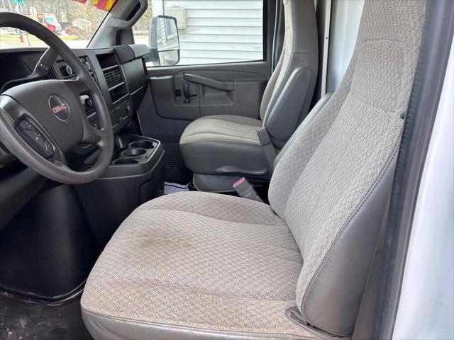 2016 GMC Savana Cutaway 3500