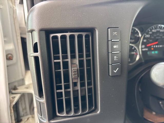 2016 GMC Savana Cutaway 3500