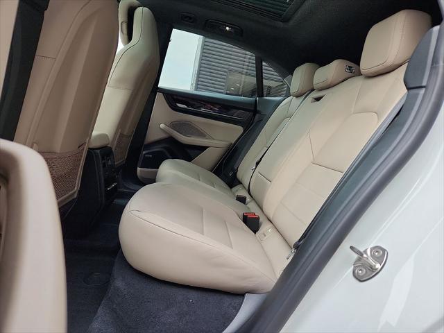 2025 Porsche Macan Electric Unknown