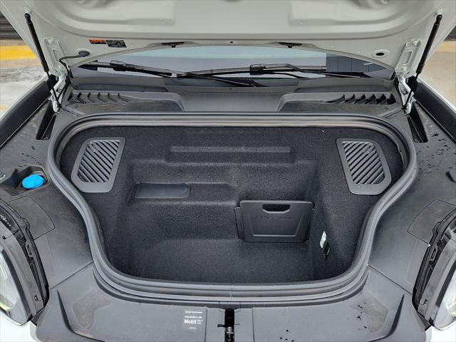 2025 Porsche Macan Electric Unknown